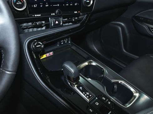 Used 2025 Lexus NX 350 AWD w/ Accessory Package (P2) image 39