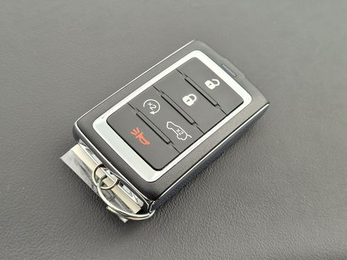 Used 2023 Jeep Grand Cherokee Summit w/ Luxury Tech Group V AWD/4WD image 10