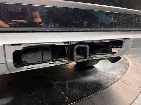 Used 2024 Ford Expedition Max XLT image 31