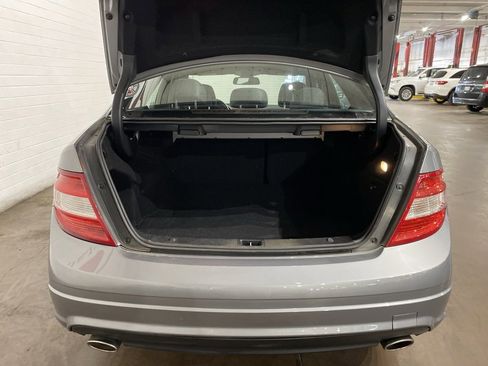 Used 2011 Mercedes-Benz C 300 4MATIC Sedan image 5