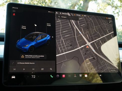 Used 2021 Tesla Model Y Long Range image 26