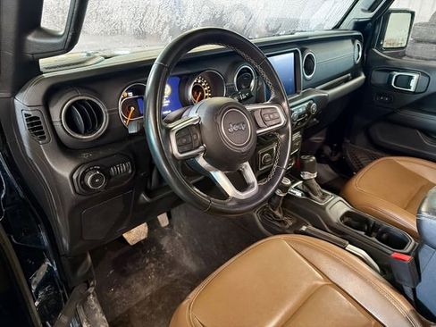 Used 2021 Jeep Wrangler Unlimited Sahara w/ Uconnect 4C Nav & Sound Group image 8