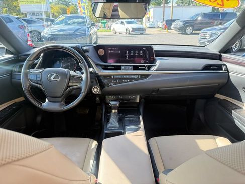 Used 2019 Lexus ES 350 w/ Premium Package FWD image 43