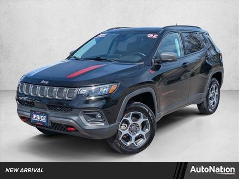Used 2022 Jeep Compass Trailhawk w/ Sun and Sound Group AWD/4WD image 1