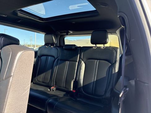 Used 2023 Jeep Wagoneer Series II image 29