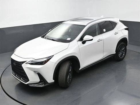 Used 2022 Lexus NX 350 AWD w/ Premium Package image 32