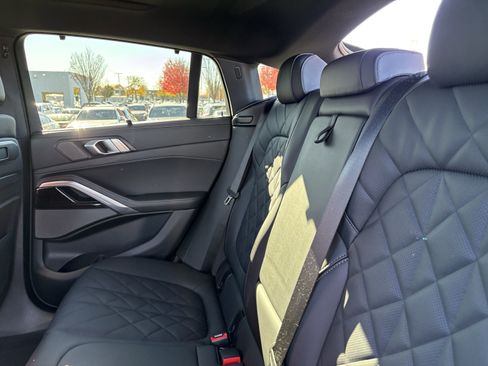 Certified 2025 BMW X6 xDrive40i image 32