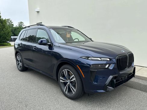 New 2026 BMW X7 xDrive40i w/ M Sport Package image 2