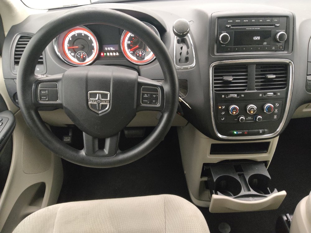 Used 2017 Dodge Grand Caravan SE FWD image 22