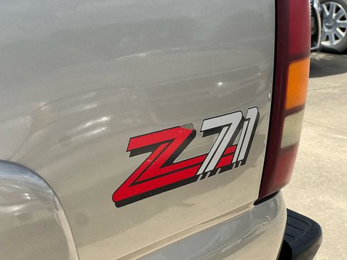 Used 2000 Chevrolet Silverado 1500 LS image 16