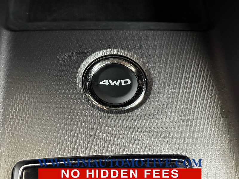 Used 2025 Mitsubishi Outlander Sport LE AWD/4WD image 30