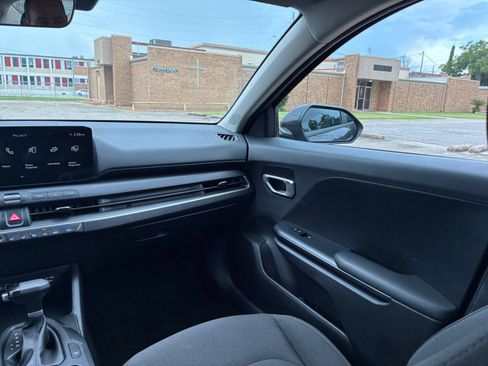 Used 2026 Kia K4 FWD image 29
