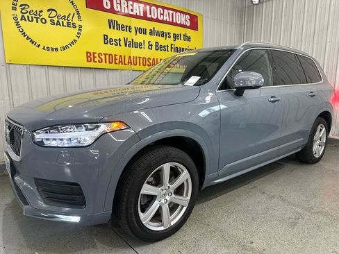 Used 2020 Volvo XC90 T6 Momentum AWD/4WD image 1