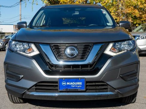 Used 2019 Nissan Rogue SV image 3