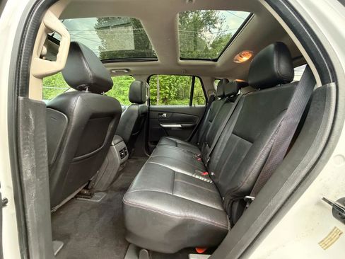 Used 2014 Ford Edge SEL w/ Equipment Group 205A AWD/4WD image 24