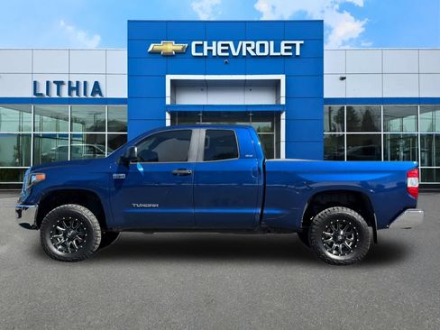 Used 2015 Toyota Tundra SR5 AWD/4WD image 5