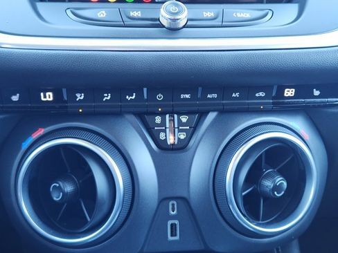 Used 2022 Chevrolet Blazer LT w/ Redline Edition image 18