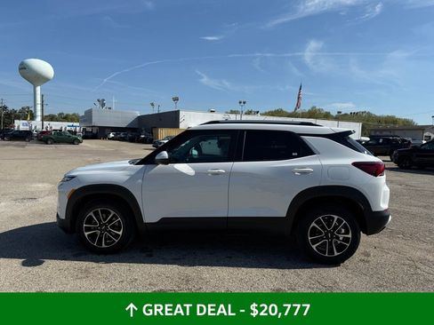 Used 2024 Chevrolet TrailBlazer LT w/ Driver Confidence Package image 11