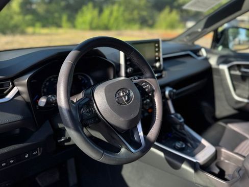 Used 2021 Toyota RAV4 XSE AWD/4WD image 34