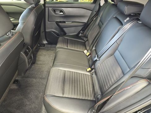 Used 2026 Nissan Rogue SV image 28