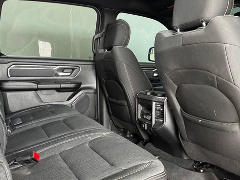Used 2019 RAM 1500 Big Horn AWD/4WD image 5
