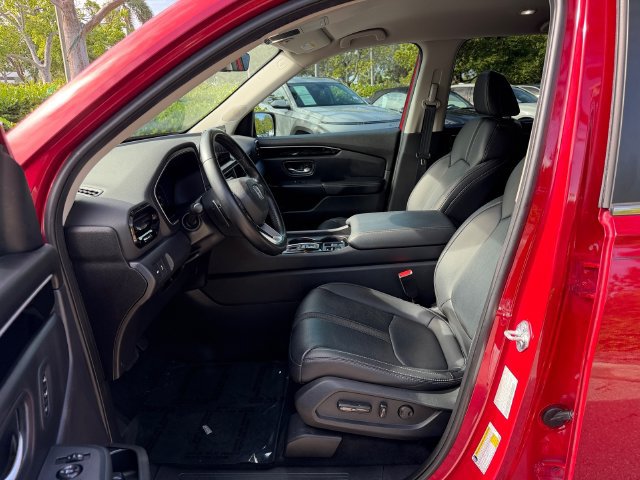 Used 2023 Honda Pilot EX-L image 11