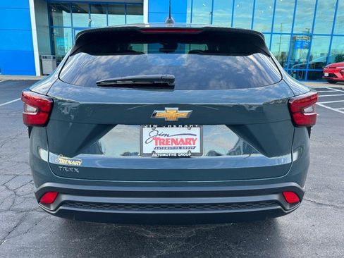 New 2026 Chevrolet Trax LS image 4