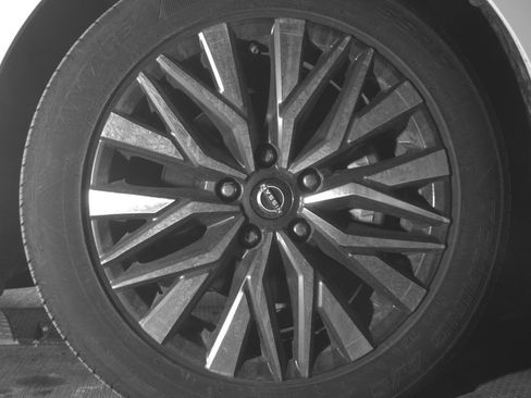 Used 2025 Nissan Altima 2.5 SV FWD image 13