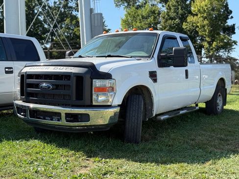 Used 2008 Ford F250 XL RWD image 2