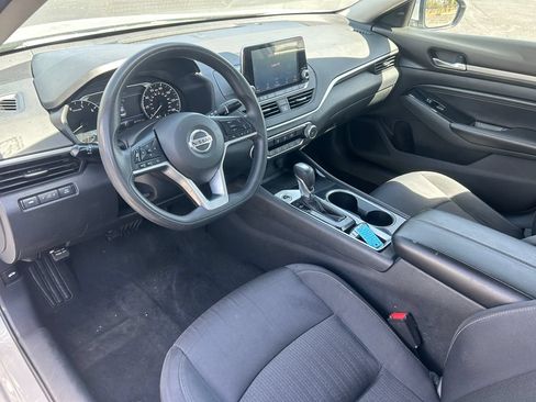Used 2021 Nissan Altima 2.5 SV FWD image 24