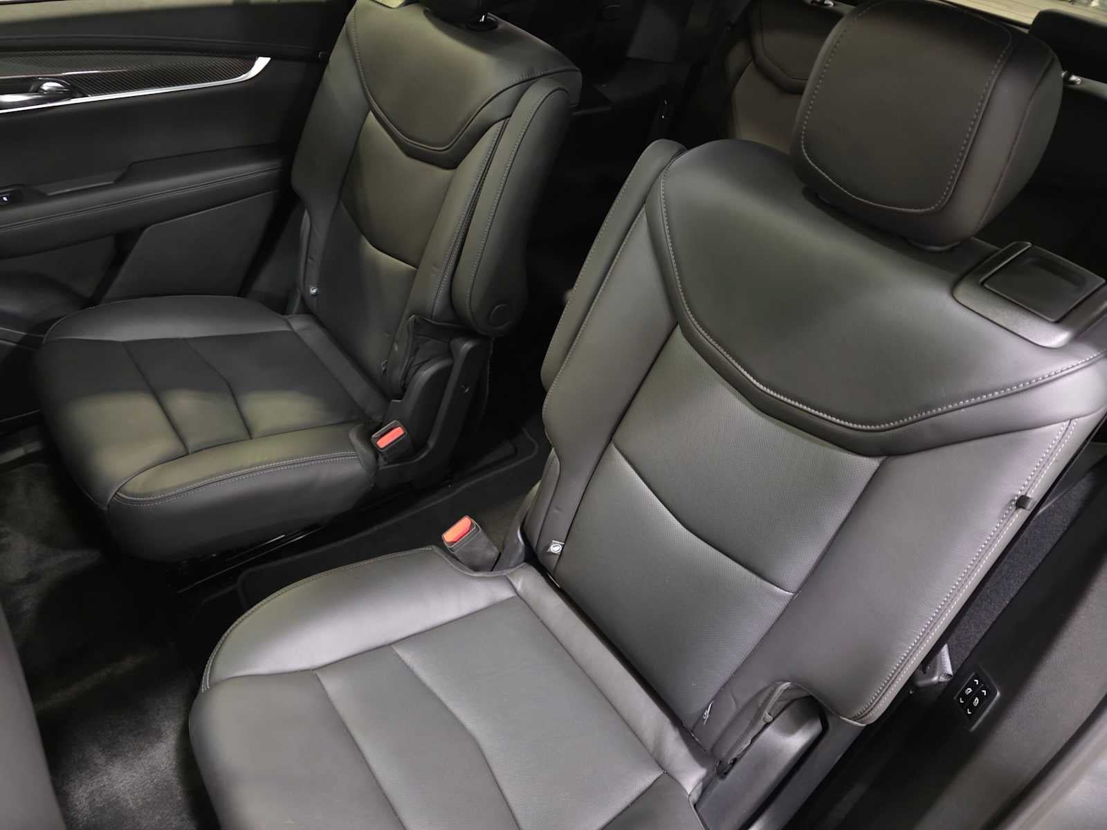 Certified 2020 Cadillac XT6 Sport AWD/4WD image 17