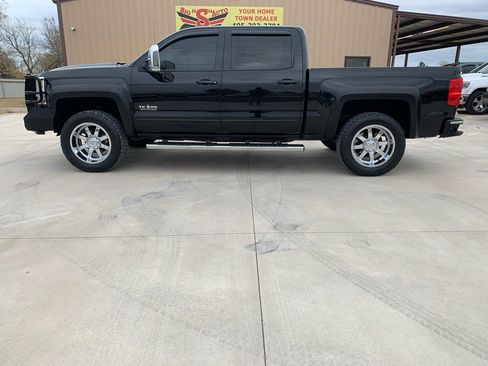 Used 2016 Chevrolet Silverado 1500 LT w/ Texas Edition image 5