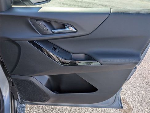 New 2026 Chevrolet Equinox LT w/ Convenience Package II image 33