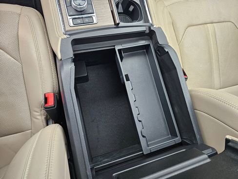 Used 2023 Ford Expedition Max Limited image 26