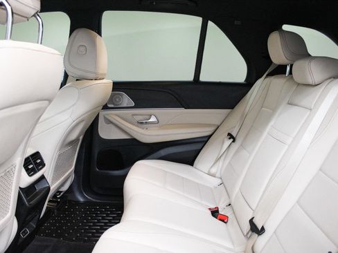 Used 2024 Mercedes-Benz GLE 450 4MATIC image 26