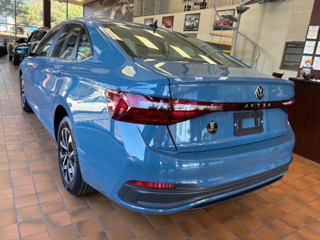 Used 2025 Volkswagen Jetta S FWD image 6