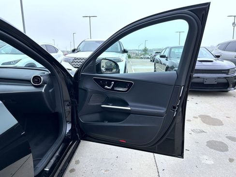 Used 2024 Mercedes-Benz C 300 Sedan image 17