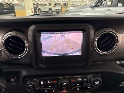 Used 2020 Jeep Wrangler Unlimited Sahara w/ LED Lighting Group image 20