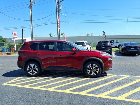 Used 2023 Nissan Rogue SV w/ SV Premium B Package FWD image 6