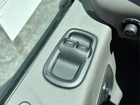 New 2025 Ford Transit 250 148 Medium Roof image 24