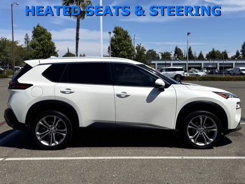 Used 2021 Nissan Rogue SV w/ Premium Package AWD/4WD image 4