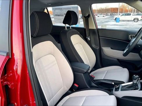 New 2026 Hyundai Venue SEL image 32