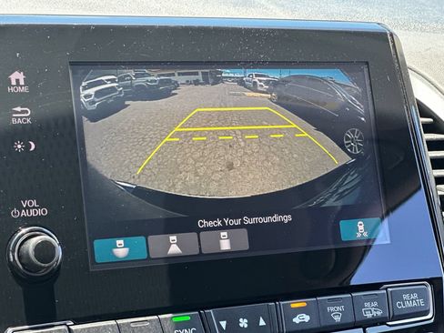 Used 2019 Honda Odyssey EX image 16