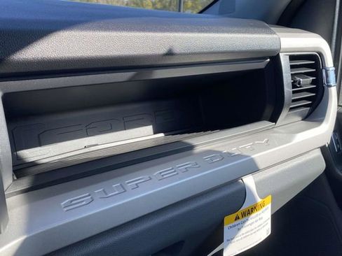 New 2026 Ford F550 4x4 Supercab Super Duty image 18