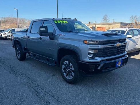 Used 2025 Chevrolet Silverado 2500 Custom w/ Custom Value Package AWD/4WD image 1