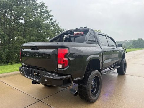 Used 2024 Chevrolet Colorado LT w/ LT Convenience Package RWD image 3