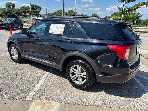 Used 2024 Ford Explorer XLT w/ Equipment Group 202A AWD/4WD image 22