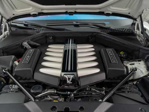 Used 2017 Rolls-Royce Dawn RWD image 20