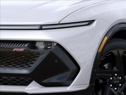 New 2025 Chevrolet Equinox EV RS w/ Convenience Package II image 10