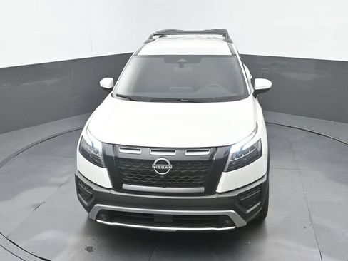 Used 2025 Nissan Pathfinder Rock Creek AWD/4WD image 14